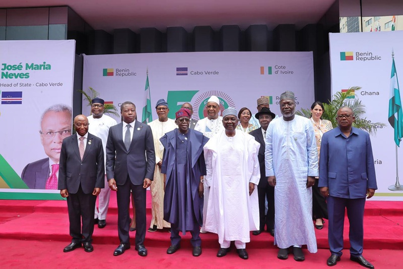 Le Président du Conseil, Faure Essozimna Gnassingbé a participé, ce 28 mai 2025 à Lagos au Nigéria, à la cérémonie commémorative du cinquantenaire de la Communauté Economique des Etats de l’Afrique de l’Ouest (CEDEAO), placée sous le thème « Plus forts ensemble pour un avenir meilleur ».