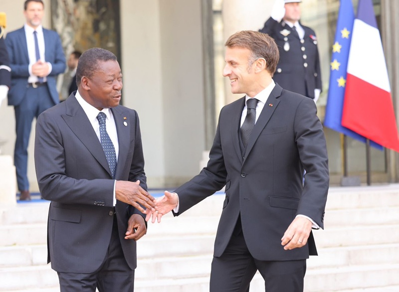 En séjour à Paris dans le cadre de la Conférence internationale pour la paix et le développement durable dans la région des Grands Lacs, le Président du Conseil, Faure Essozimna Gnassingbé s’est entretenu en tête-à-tête avec le Président français Emmanuel Macron, ce 30 octobre 2025 à l’Elysée.