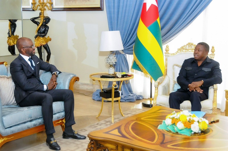 Le Président du Conseil, Faure Essozimna Gnassingbé a reçu ce 03 décembre 2025 à Lomé, le Président du Conseil d’Administration de l’Ecobank Transnational Incorporated (ETI), Papa Madiaw Ndiaye.