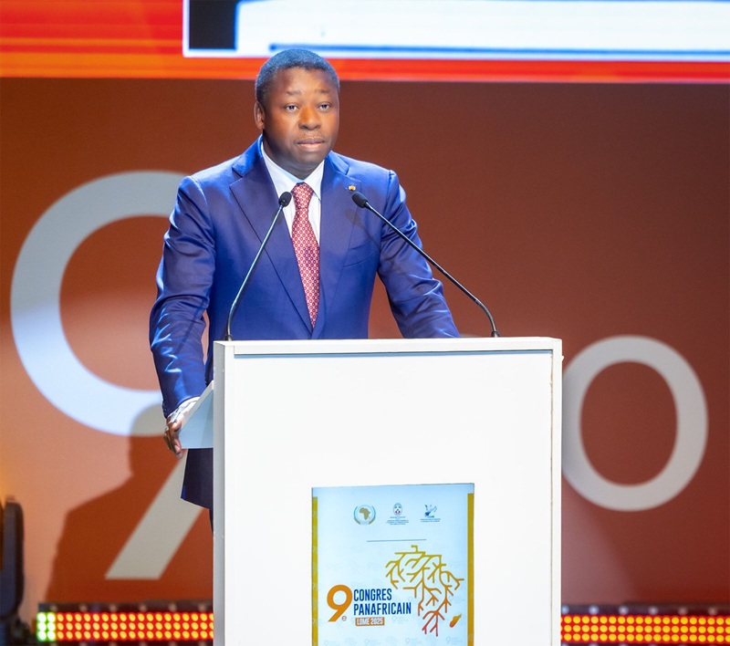 Sous l’égide du Président du Conseil, Faure Essozimna Gnassingbé, ardent promoteur de l’unité africaine, Lomé s’honore d’accueillir ce lundi 8 décembre 2025 le 9ᵉ Congrès panafricain.
