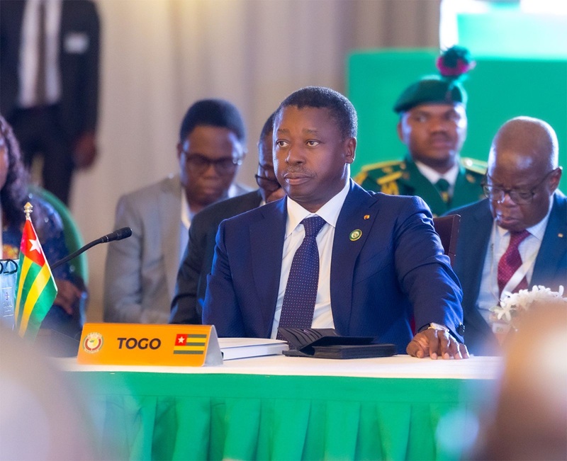 Le 14 décembre 2025, Abuja, capitale fédérale du Nigéria, a accueilli la 68ᵉ session ordinaire de la Conférence des Chefs d’État et de Gouvernement de la Communauté économique des États de l’Afrique de l’Ouest (CEDEAO).