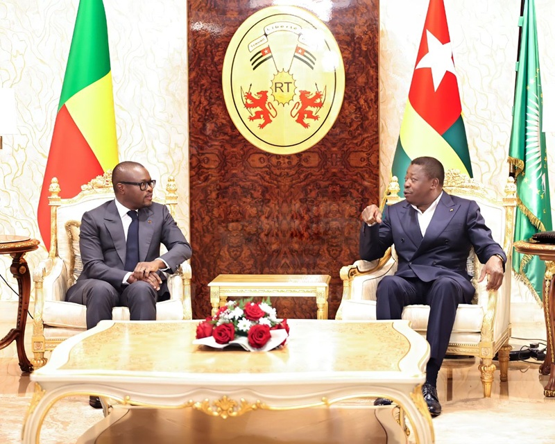 Le Président du Conseil, Faure Essozimna Gnassingbé, a reçu ce mercredi 3 juin 2026 à Lomé le nouveau Président de la République du Bénin, Kossi Romuald Wadagni en visite d’amitié et de travail au Togo