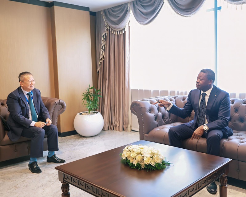 Le Président du Conseil, Faure Essozimna Gnassingbé, a reçu ce lundi 08 juin 2026 le Représentant spécial du Secrétaire général des Nations unies en République Démocratique du Congo (RDC) et, chef de la MONUSCO, James Swan, et l’Envoyé spécial du Secrétaire général des Nations Unies pour la région des Grands Lacs, Huang Xia.