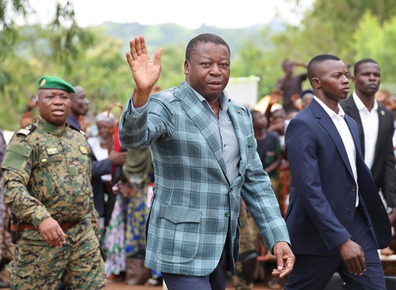 Les luttes traditionnelles Evala 2026 ont connu l’un de leurs temps forts ce 16 juillet 2026, avec la finale du canton de Pya, en présence du Président du Conseil, Faure Essozimna Gnassingbé.